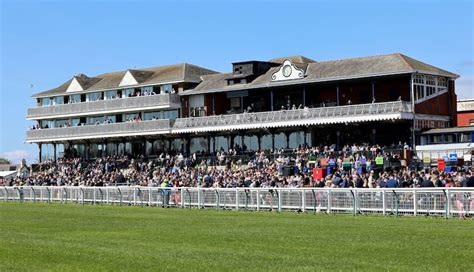 Scottish Grand National Betting with William Hill.